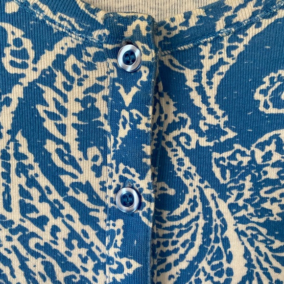 Turquoise/white cotton sweater w/ buttons down the front and 3/4 sleeve - Picture 2 of 7